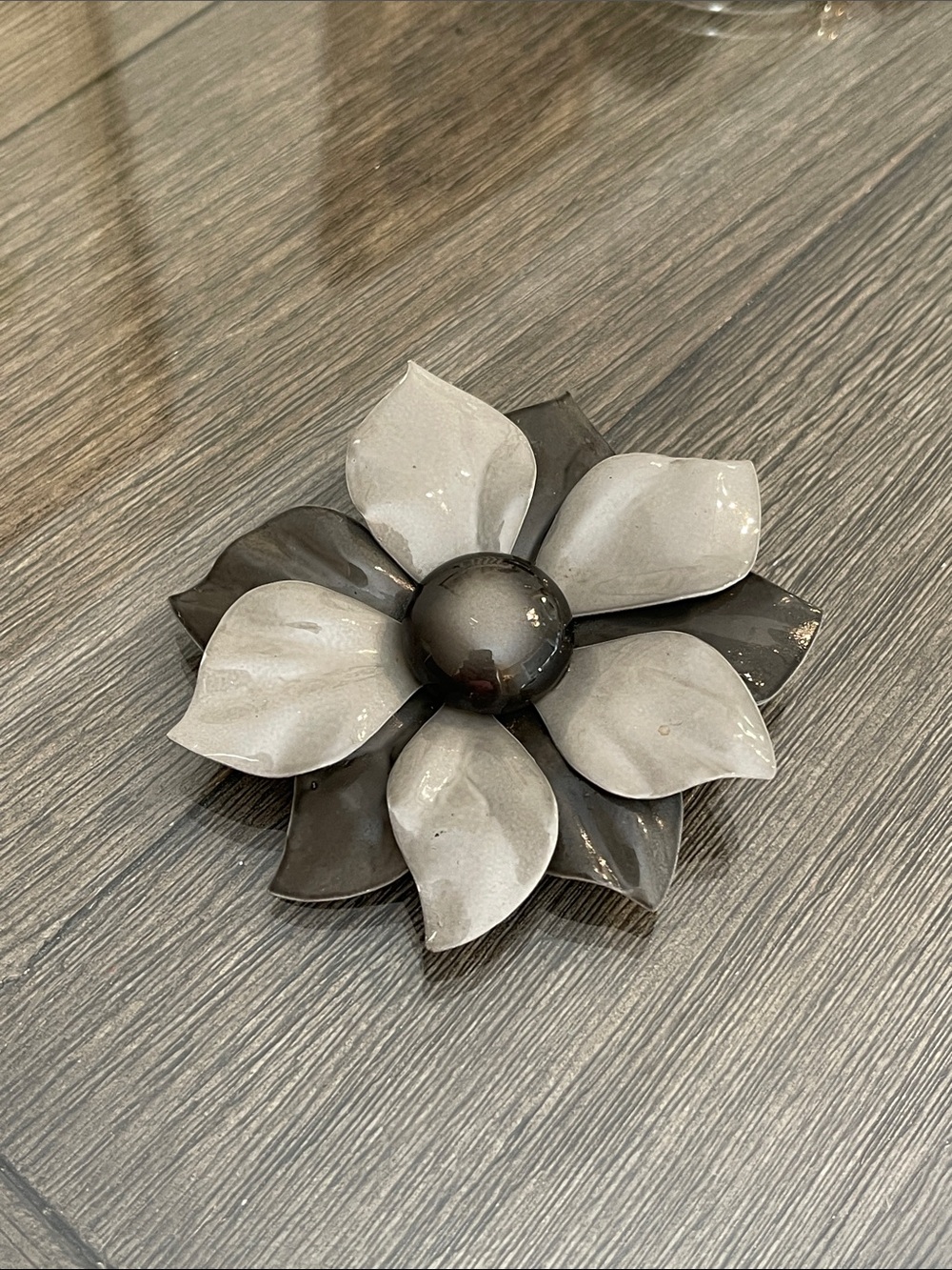 Vintage 1960’s Mod Two-tone Grey Metal Enamel Flower Power Brooch - Large Flower